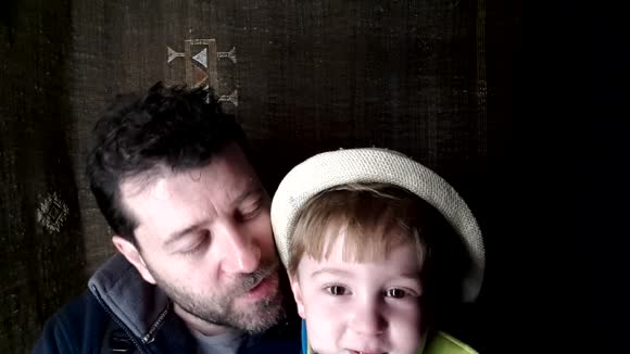 victor trop petit