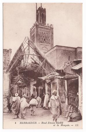 Riad Zitoun Djedid &amp; Die Moschee